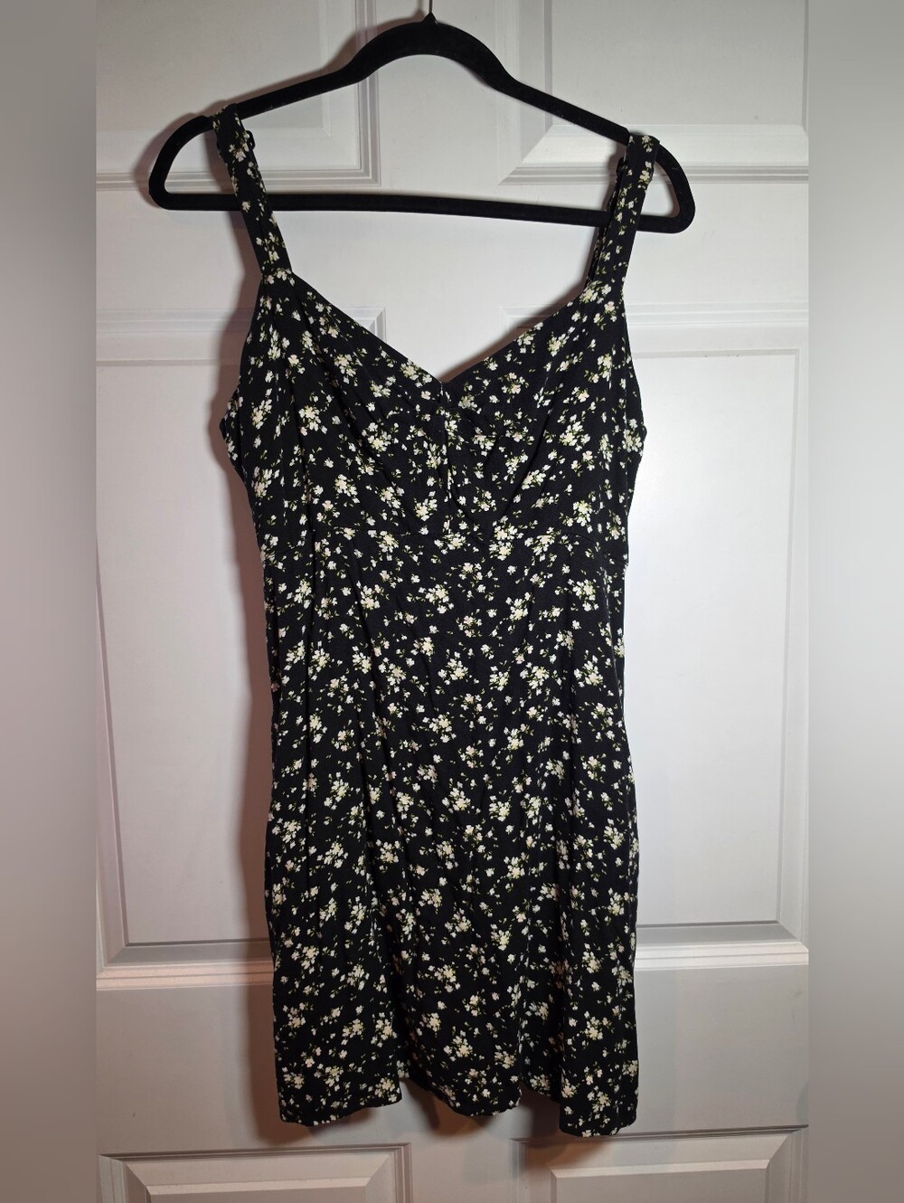 Old Navy Floral Black Mini Sundress with Cream Ditsy Print L
